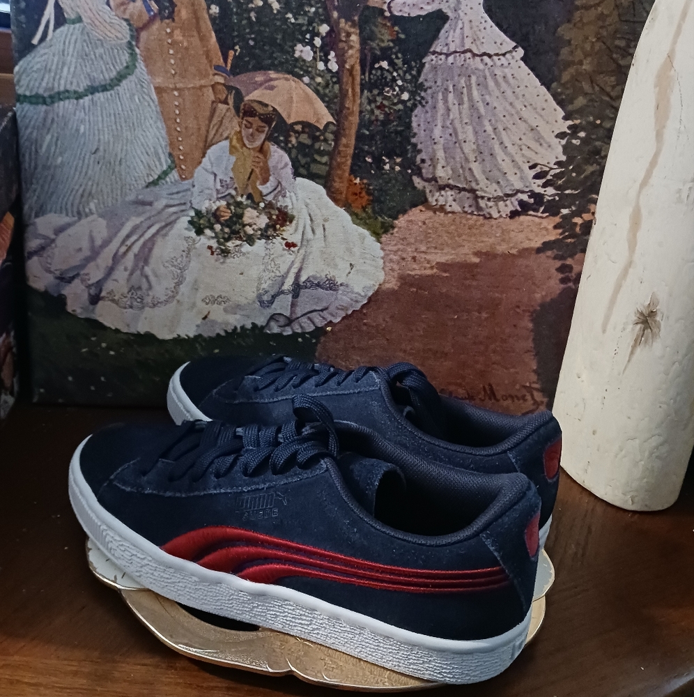 ππPUMA SUEDE LACEUP SNEAKER UNISEX SIZE 5C,NICE COLORS.π π - Picture 9 of 12
